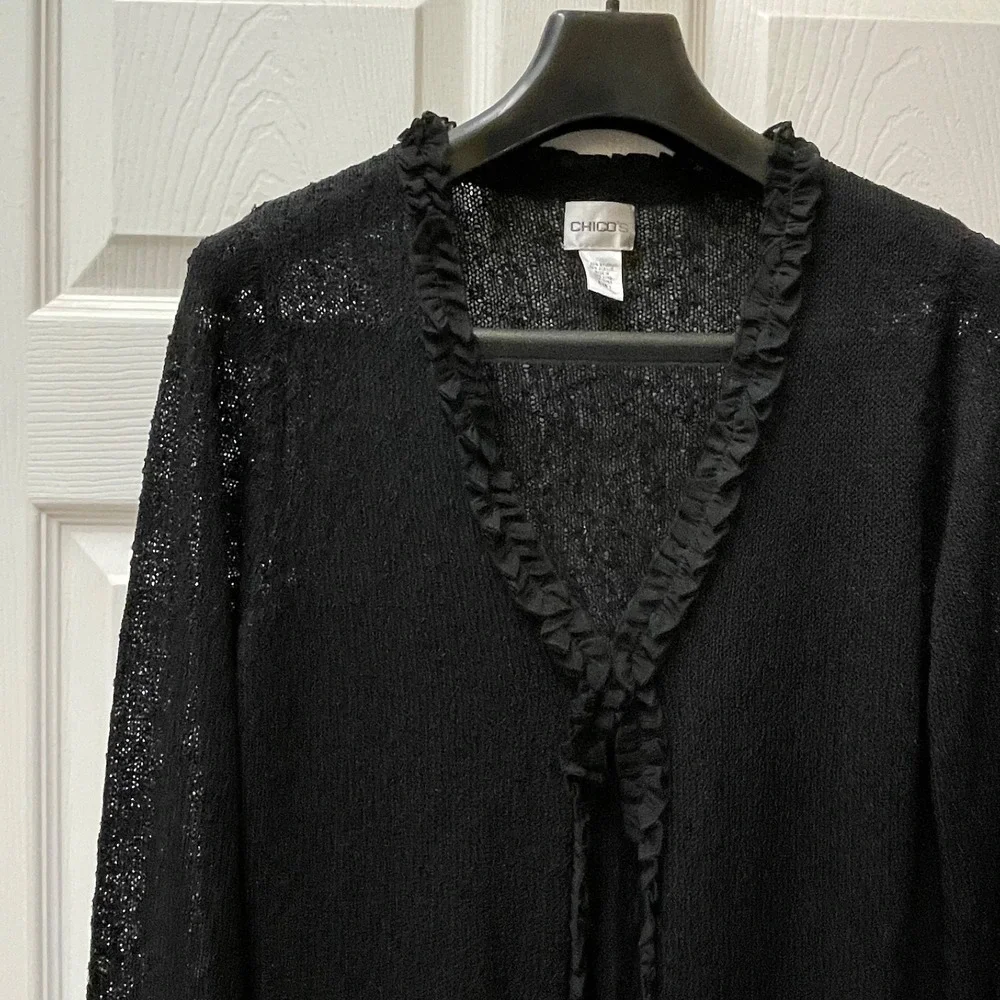 VTG Chico's Black Ruffle Trim Open Cardigan Sz‎ 1 Medium  Textured Knit Sweater